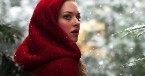 ws_Amanda_Seyfried_Red_Riding_Hood_1920x1200