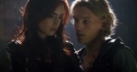 mortal-instruments-city-of-bones-lily-collins-jamie-campbell-bower